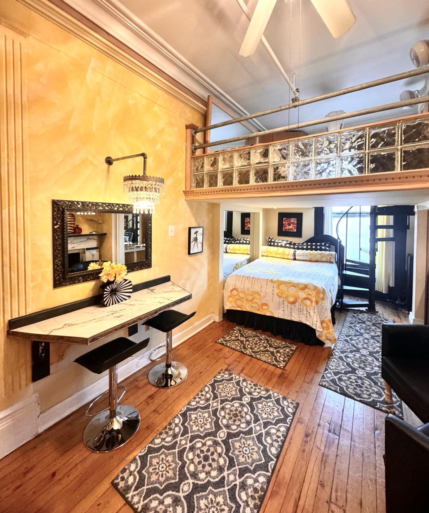 The International Cozy Inn Нью-Йорк Екстер'єр фото