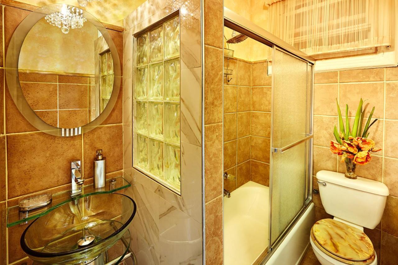 The International Cozy Inn Нью-Йорк Екстер'єр фото